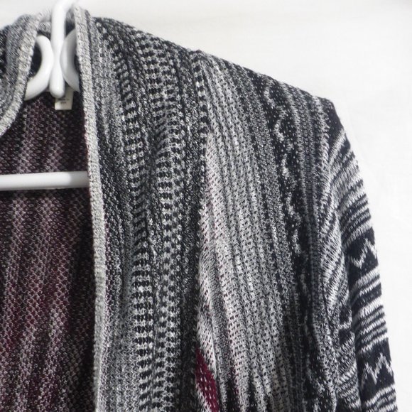 CLOSET SPACE, size medium, aztec design, open front long sleeve cardigan, BNWOT - Picture 4 of 15